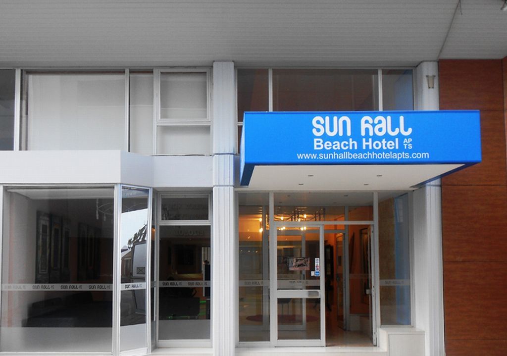 Sun Hall Beach Hotel Apartments Larnaca Exterior photo